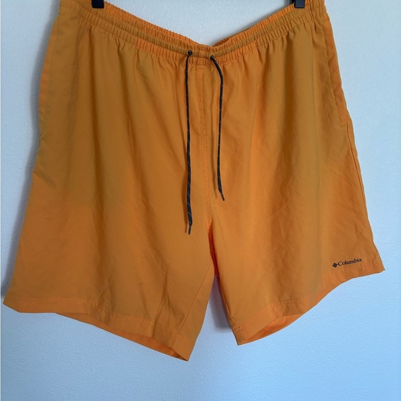 Columbia Vibrant Orange athletic Hiking Fishing Y2K Gorpcore shorts - Picture 4 of 7